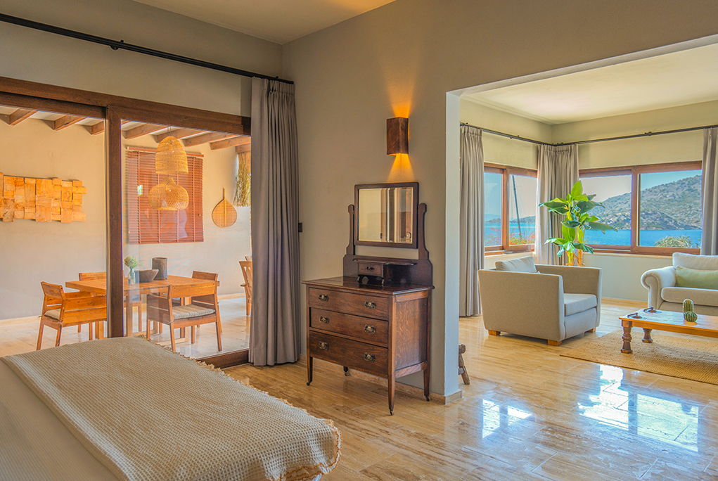 Superior Suites