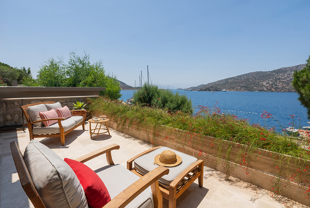 Superior Suites